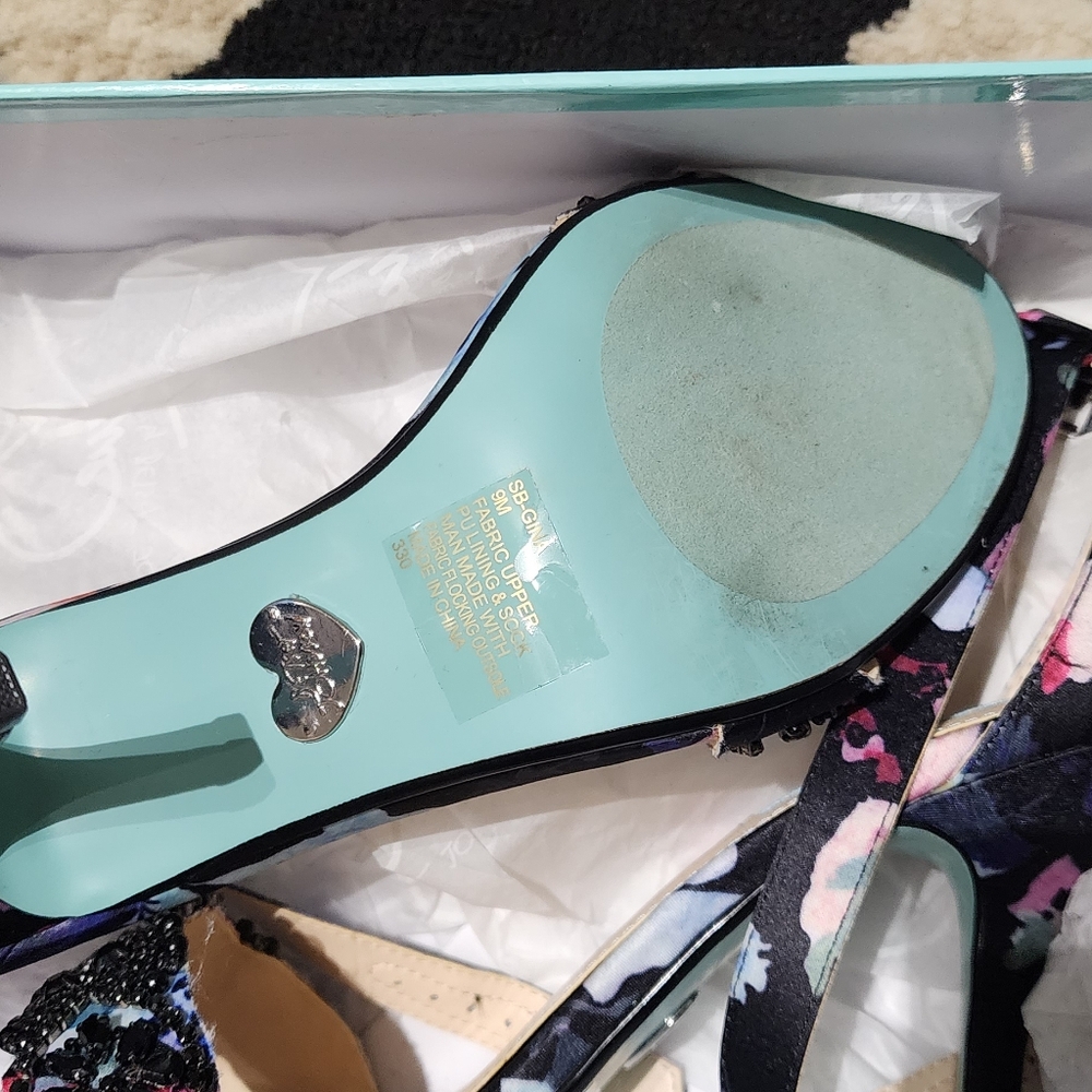 Betsey Johnson Heel